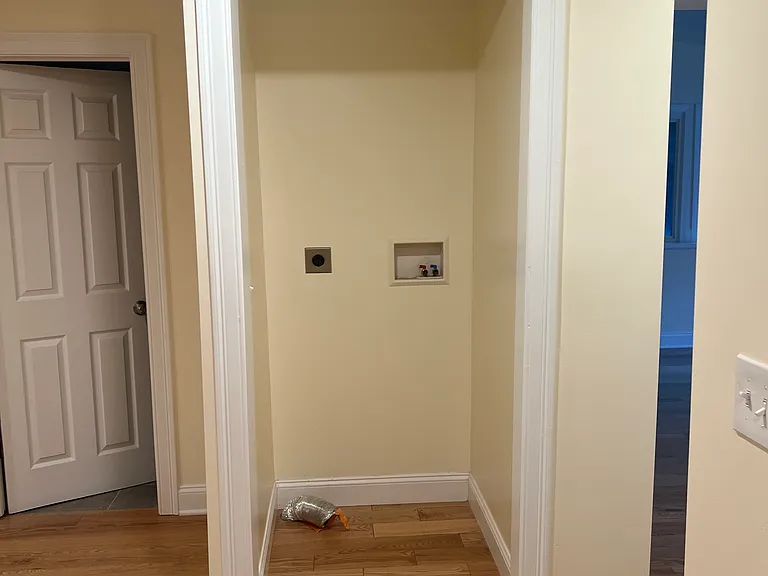 720 Main St — Photo 17