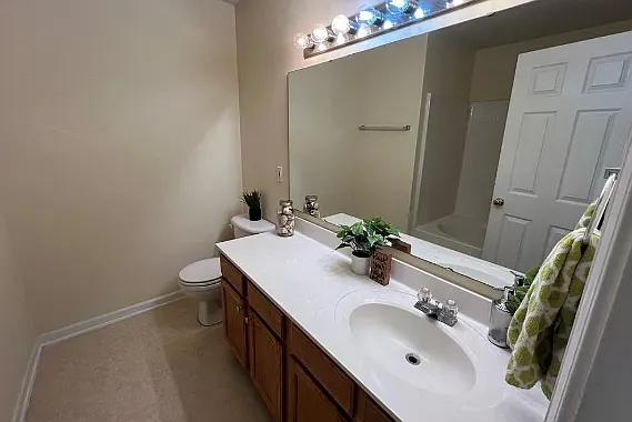 3931 Fountain Village Ln — Photo 27
