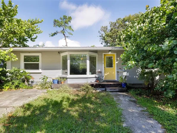 4018 8th St N, Saint Petersburg, FL 33703