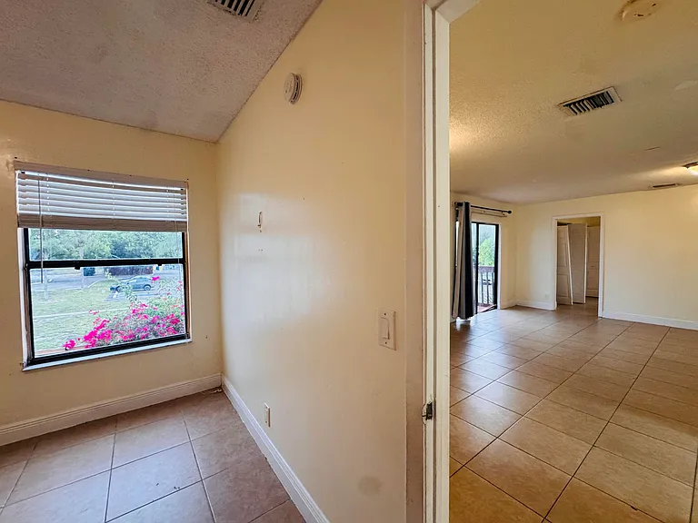 7 Crossings Cir #G — Photo 15