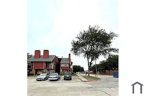 9839 Walnut St #T212-2F Photo 1