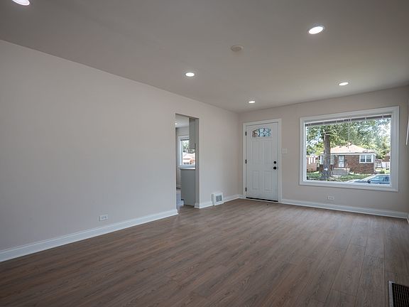 2nd image of 12915 S Parnell Ave