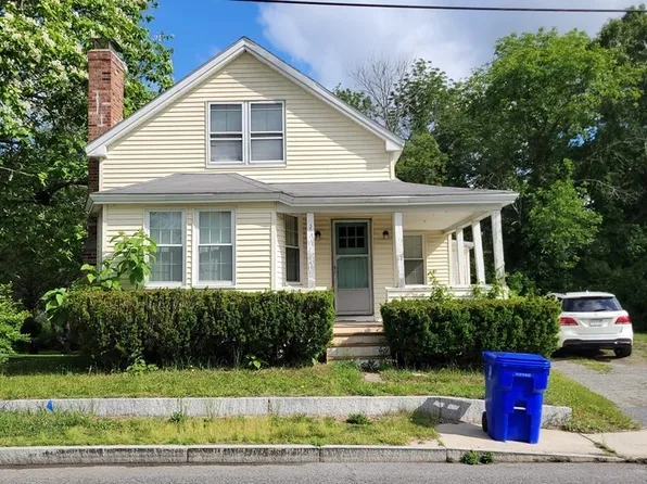 35 Fisher St, Taunton, MA 02780