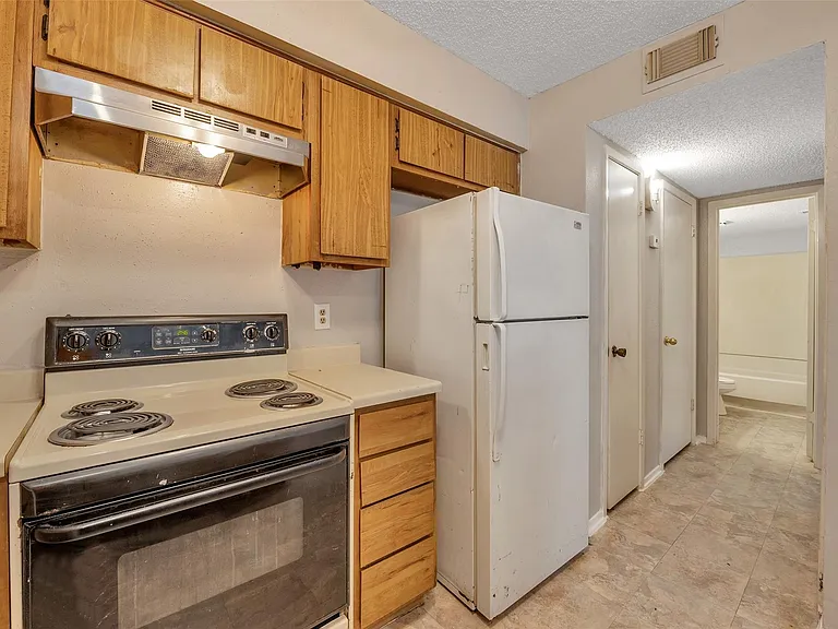 6345 Cattails Ln — Photo 13