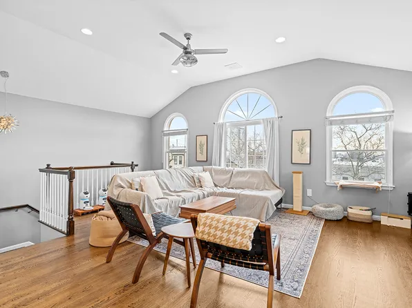 359 Webster Ave #2, Jersey City, NJ 07307