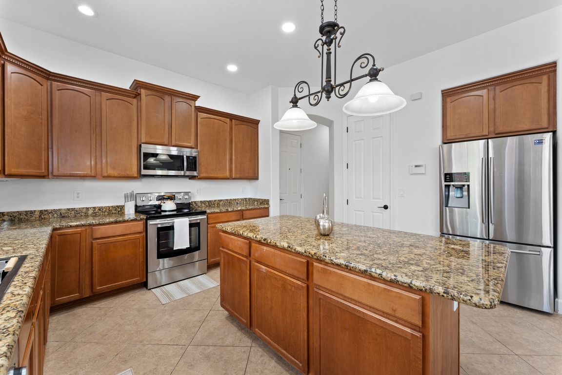 011-kitchen
