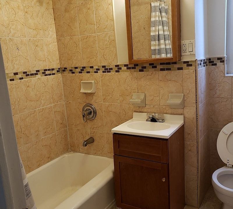 2nd image of 42-15 81st St #3R
