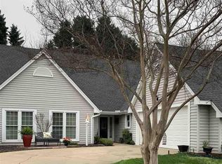 78 Forest Lake Dr, Simpsonville, SC 29681