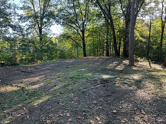 5th image of 27 W Drake Lane
