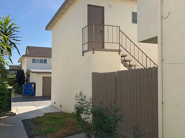 11097 La Naranja Ct #A — Photo 6