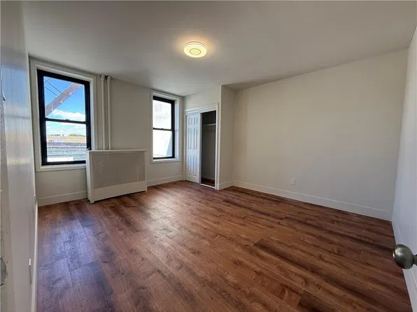 8910 5th Avenue #2, Brooklyn, NY 11209