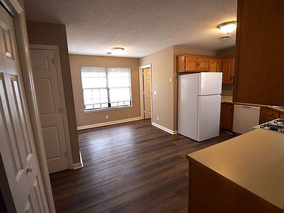 5th image of 162 Condor Ct #173