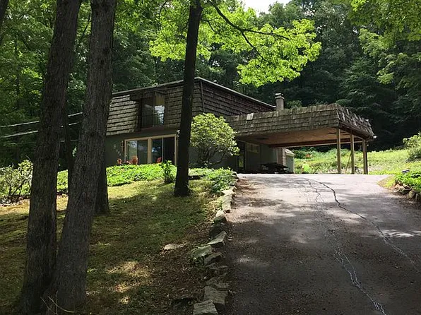586 Trevorton Rd, Shamokin, PA 17872
