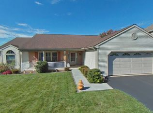 35 Duffield Dr, Lititz, PA 17543