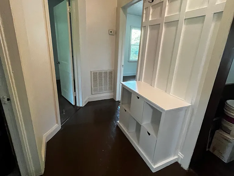 5109 Sequoia Rd — Photo 4