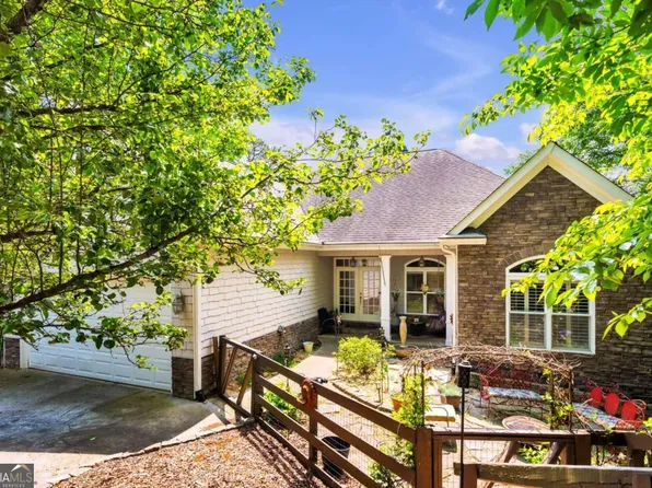 172 Corner Oak Ct, Waleska, GA 30183