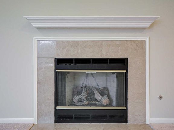 4th image of 3138 Pratt Ln