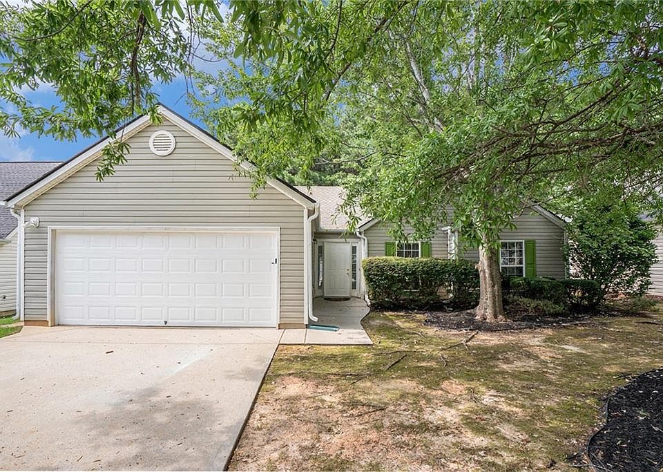 1st image of 128 Shadowbrooke Cir