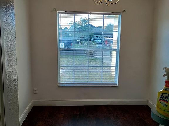 3rd image of 2325 Donegan Pl