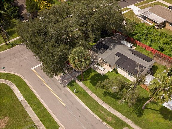 3rd image of 142 Sage St