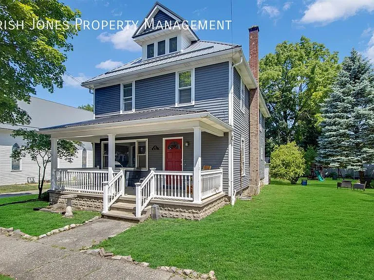 172 Main St — Photo 3