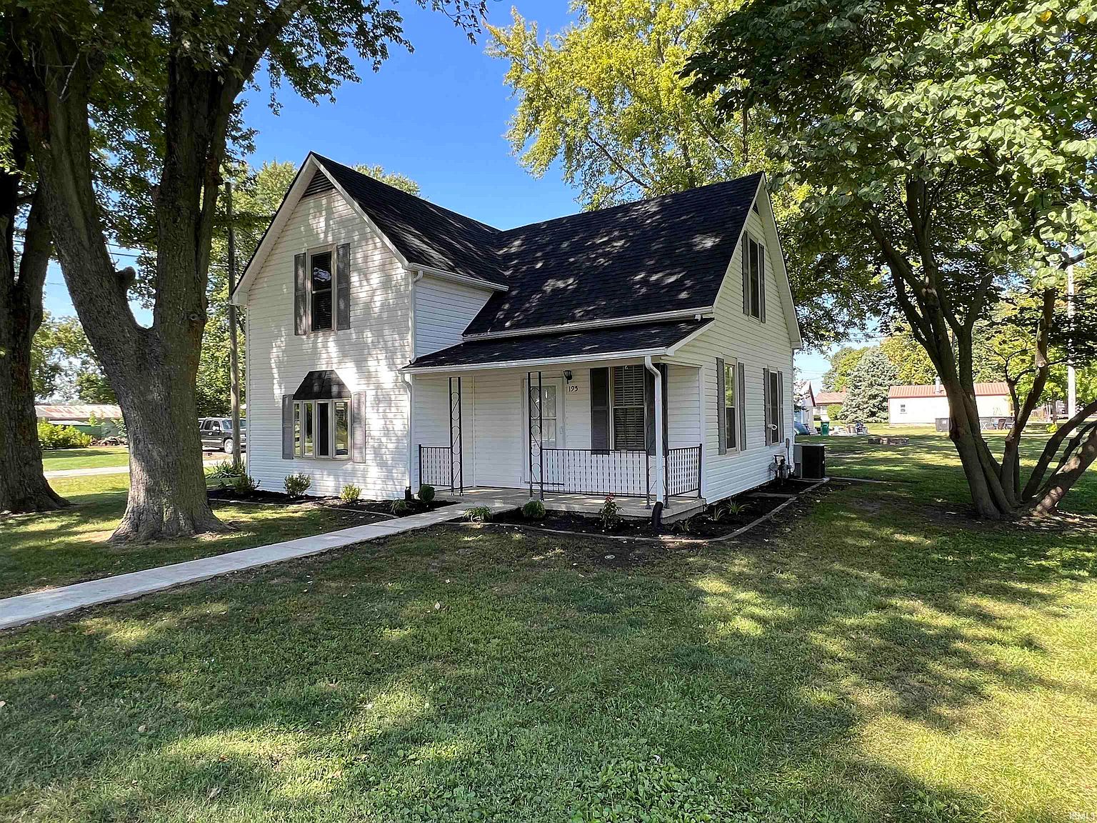 195 W Main St, Yeoman, IN 47997 | MLS #202334328 | Zillow