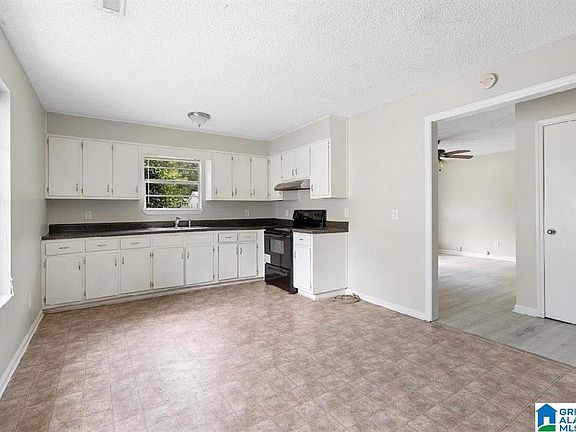 3rd image of 63 Bluebell St