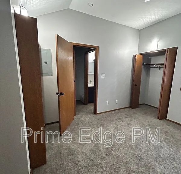 1701 Ridgehaven Ct #5 — Photo 17