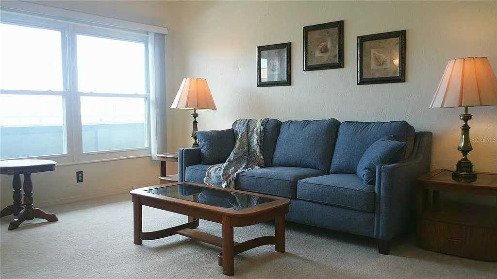 2 bed, 2.0 bath, 1100 sqft, $1,725 — Photo 3