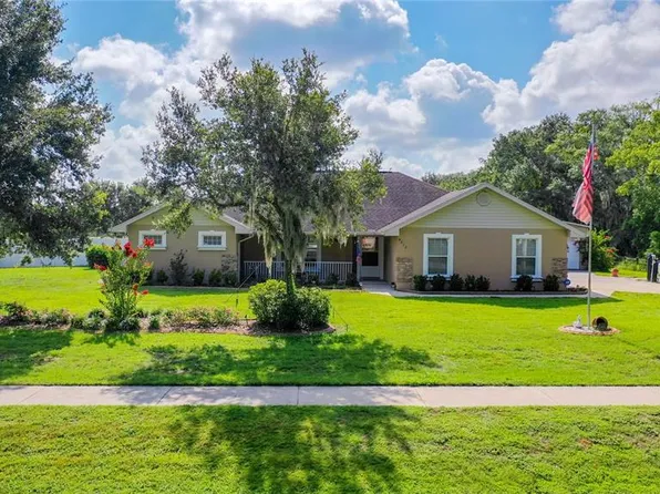 4212 Hawkins Rd, Plant City, FL 33567