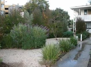 11695 Chandler Blvd, Valley Village, CA 91601