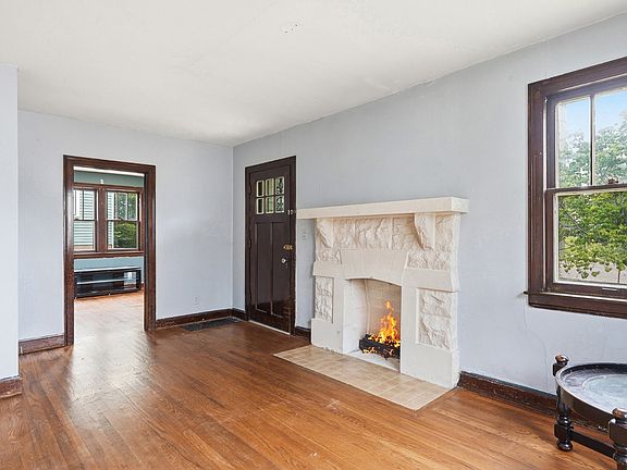 3rd image of 1603 Porter Rd