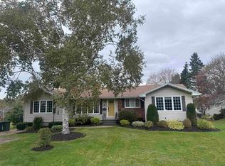 46 Roper Dr, Charlottetown, PE C1A 6J2