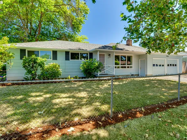 2093 Grove St, Eugene, OR 97404