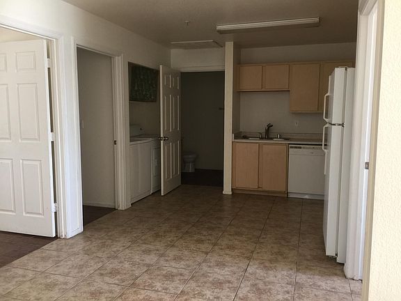 3rd image of 16040 N 27th St APT 207