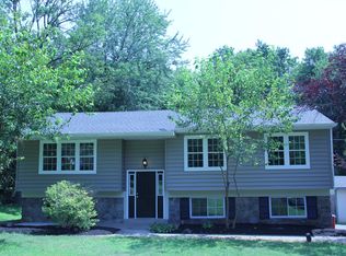 218 Tomstock Rd, Norristown, PA 19403