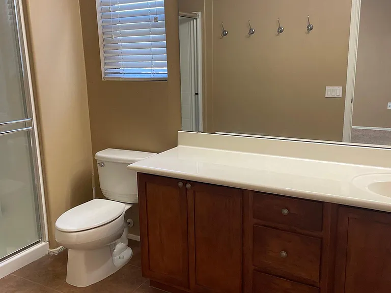 En Suite Master Bathroom