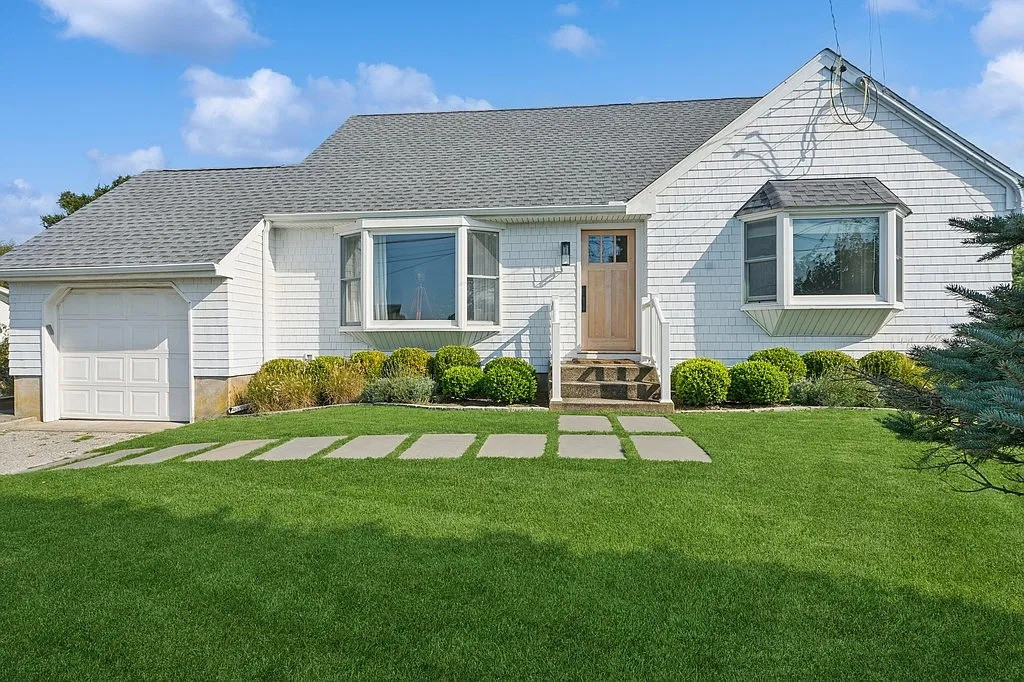 Ditch Plains Beach House — Photo 1