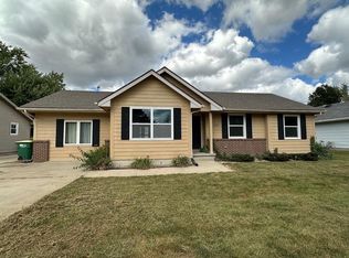 1413 W Washington St, Winterset, IA 50273