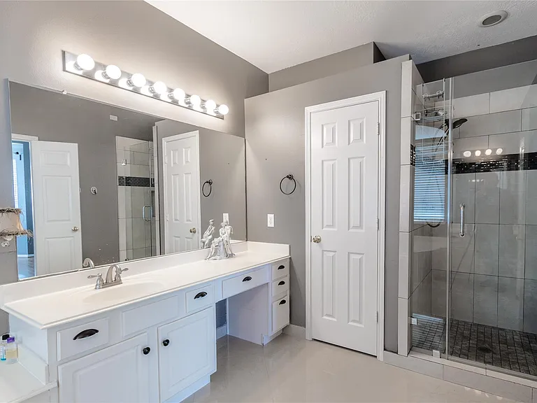 13826 Double Pine Dr — Photo 30