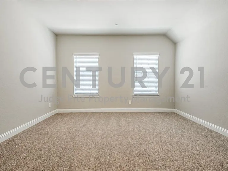 4720 Piedras Lanzar Dr — Photo 10
