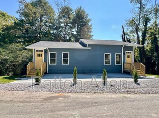 10 Deaver Park Cir #200, Asheville, NC 28806