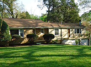 1210 Highland Dr, Knoxville, TN 37918