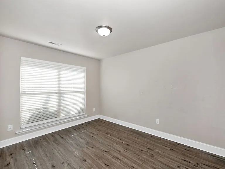 130 Tybee Dr — Photo 29