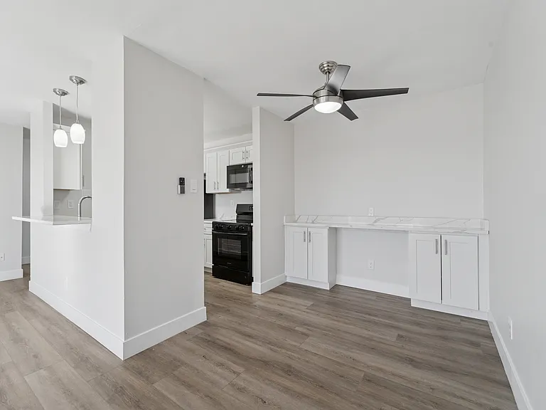 Haverford Court — Photo 9