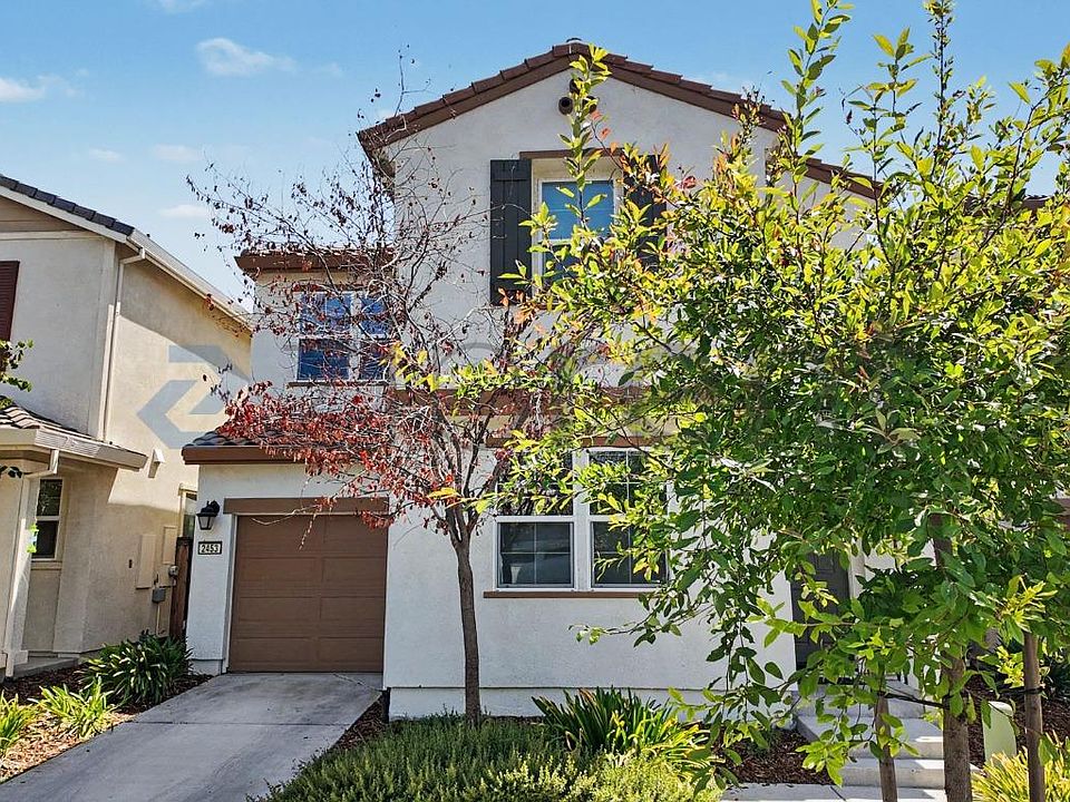 1st image of 2453 Buzz Aldrin Way
