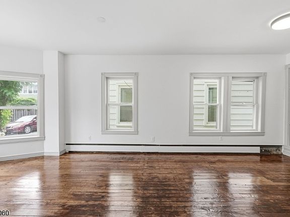 5th image of 146 George St
