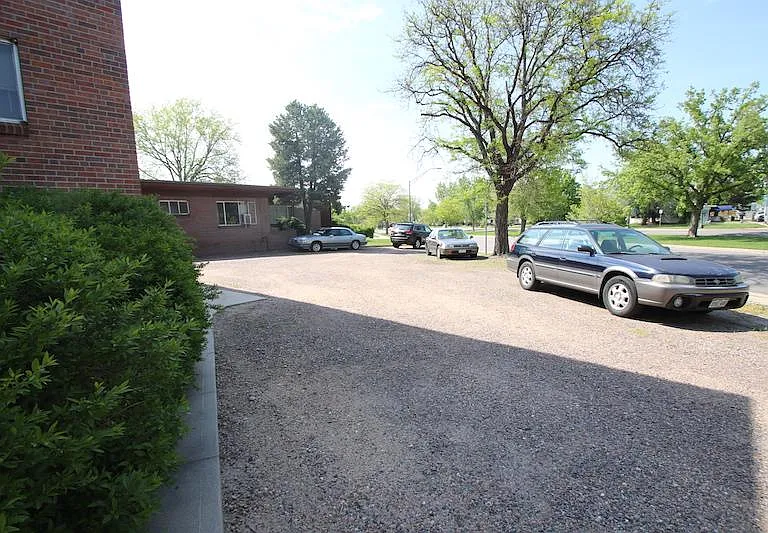 827 N Glencoe St — Photo 21
