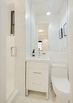 Bathroom, photo 1