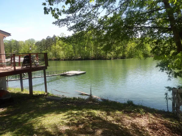 556 E Lakeshore Dr, Double Springs, AL 35553